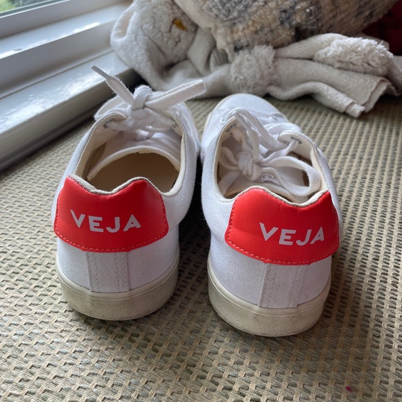 Size 10 women’s Veja esplar canvas sneakers - Picture 4 of 5